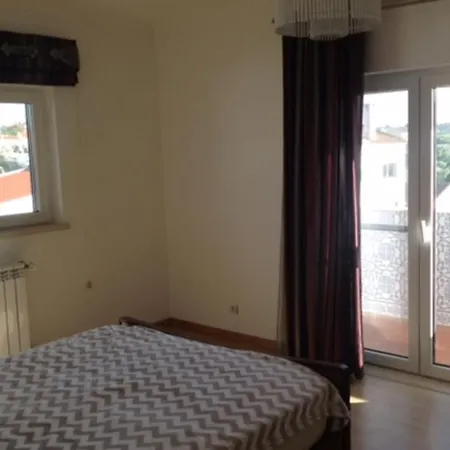 Дом отдыха Guestready - Royal House Сесимбра